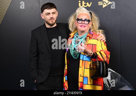 Londra, Regno Unito. 19 settembre 2024. Benny Banks e Joan Hannington partecipano al lancio della nuova serie ITV Joan, al Jack Solomons Club di Londra. . Il credito fotografico dovrebbe essere: Matt Crossick/Empics/Alamy Live News Foto Stock