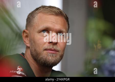 #20 Kevin Magnussen DNK) MoneyGram Haas F1 Team USA) Haas VF-24 Ferrari, durante il Gran Premio di Formula 1 2024 di Singapore, 18° round del Campionato del mondo di Formula 1 2024 dal 20 al 22 settembre 2024 sul circuito di Singapore. (Philippe Nanchino/SPP) credito: SPP Sport Press Photo. /Alamy Live News Foto Stock