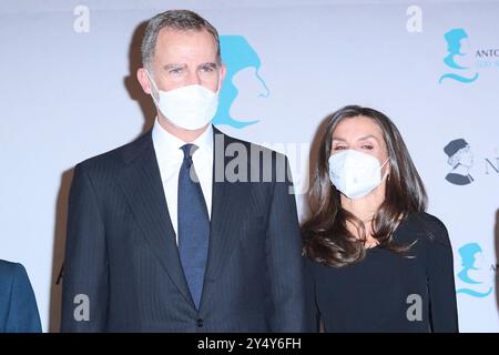 Re Felipe vi di Spagna, la regina Letizia di Spagna partecipa al gala inaugurale per il V Centenario della morte di Antonio Nebrija al Teatro reale il 21 febbraio 2022 a Madrid, Spagna. Foto Stock