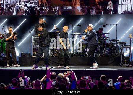 Die Fantastischen Vier bei den Telekom Street Gigs in Köln - 19.09.2024. Andreas RIEKE e. Ypsilon, Michael BECK Michi Beck, Thomas Dürr Thomas D. und Michael SCHMIDT Smudo von der Stutttgarter Hip Hop Band DIE FANTASTISCHEN VIER beim Live Auftritt auf der DIGITAL X Mainstage - Die Konzertreihe TELEKOM STREET Gigs auf dem Gelände der Digital X - Weltausstellung der Digitalisierung im Mediapark in Köln Köln Mediapark Nordrhein-Westen 2024 Thomas Dürr Thoma Foto Stock