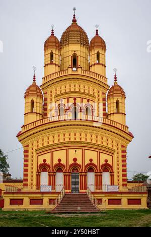 Vista del Tempio dell'Annapurna, un famoso tempio indù della dea devi Annapurna situato a Titagarh, Barrackpore, Bengala Occidentale, India, il 31 maggio 2022 Foto Stock