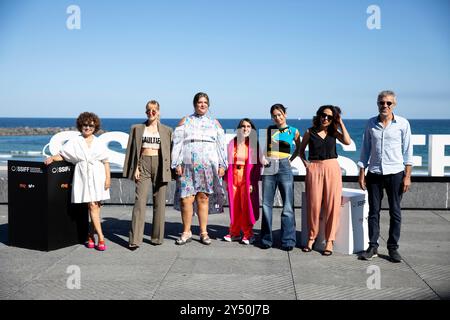 Coria Castillo, Anna Marchessi Riera, la regista Anna R. Costa, l'attrice Natalia De Molina e l'attrice Anna Castillo hanno partecipato a "Facil/Simple" Photocall durante il 70° Festival Internazionale del Cinema di San Sebastian al Palazzo Kursaal il 21 settembre 2022 a Donostia / San Sebastian, Spagna. Foto Stock