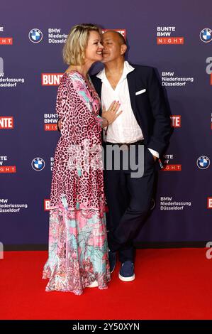 Erdogan Atalay mit Ehefrau Katja Ohneck bei der Bunte BMW Night im Museum Sammlung Philara. Düsseldorf, 19.09.2024 *** Erdogan Atalay con sua moglie Katja Ohneck alla Bunte BMW Night al Museo Sammlung Philara Düsseldorf, 19 09 2024 foto:XR.xStoffelsx/xFuturexImagex bunte bmw 4924 Foto Stock