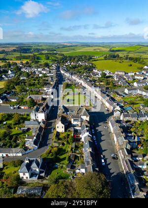 Vista aerea dal drone di Wigtown all'interno del nuovo Galloway National Park, Dumfries and Galloway, Scozia, Regno Unito Foto Stock