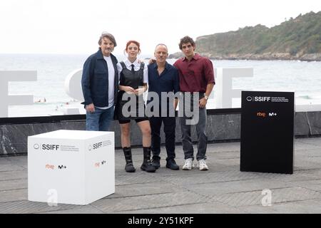 Miguel Herran, Javier Gutierrez, Fernando Tejero e Catalina Sopelana hanno partecipato a "Modelo 77" Photocall durante il 70° Festival Internazionale del Cinema di San Sebastian al Palazzo Kursaal il 16 settembre 2022 a Donostia / San Sebastian, Spagna. Foto Stock