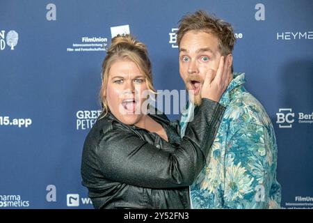 GER, Berlino, Gisa Flake und Knud Riepen, bei der Verleihung Deutscher Schauspielpreis 2024 im Club Theater Berlin. 13.09.2024 *** GER, Berlino, Gisa Flake e Knud Riepen, alla cerimonia di premiazione della recitazione tedesca 2024 presso il Club Theater Berlin 13 09 2024 Copyright: HMBxMedia/ManfredxBehrens Foto Stock