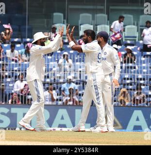 20 settembre 2024, M A Chidambaram Stadium, Tamil Nadu, INDIA: Bangladesh Tour of India 2024:.1st test - 2nd Day. India V Bangladesh :. In azione gli indiani celebrano (Credit Image: © Seshadri Sukumar/ZUMA Press Wire) SOLO L'USO EDITORIALE! Non per USO commerciale! Foto Stock