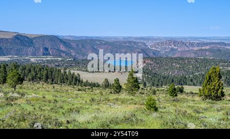 Greendale Overlook, Green River, Flaming Gorge National Recreation area, nella Ashley National Forest, vicino Dutch John, Utah. Foto Stock
