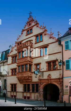 Questo edificio in stile rinascimentale è decorato con un piccolo cooper in peltro, opera di Auguste Bartholdi, il creatore della Statua della libertà. Foto Stock