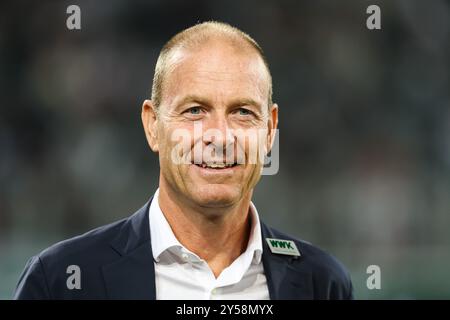 Jess Thorup (FC Augsburg, Cheftrainer) GER, FC Augsburg vs. 1.FSV Mainz 05, 1.Bundesliga Fussball, 4.Spieltag, 20.09.2024, Saison 2024/2025 LE NORMATIVE DFB/DFL VIETANO QUALSIASI USO DI FOTOGRAFIE COME SEQUENZE DI IMMAGINI E/O QUASI-VIDEO foto: Eibner-Pressefoto/Roger Buerke Foto Stock