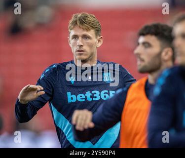 20 settembre 2024; Bet365 Stadium, Stoke, Staffordshire, Inghilterra; EFL Championship Football, Stoke City contro Hull City; Wouter Burger di Stoke City durante il riscaldamento Foto Stock