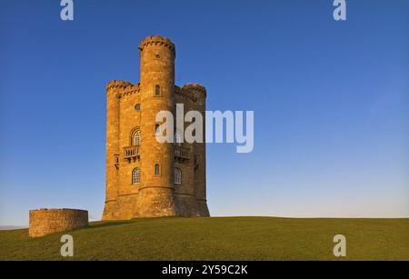 Torre di Broadway prima del tramonto, Cotswolds, REGNO UNITO Foto Stock