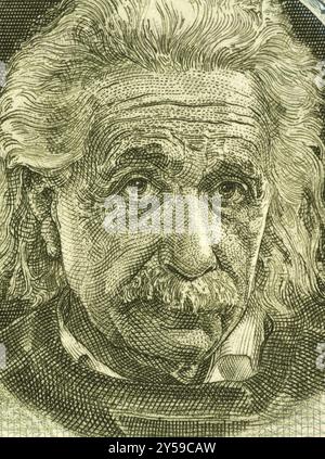 Albert Einstein (1879-1955) on 5 Pounds 1968 Banknote from Israel. German born theoretical physicist regarded as the father of modern physics Foto Stock