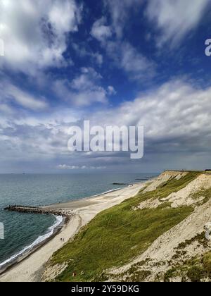 Paesaggio costiero sulla costa occidentale dello Jutland presso il faro di Bovbjerg Fyr in Danimarca Foto Stock