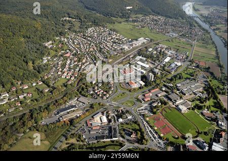 Vista aerea di Lohr-Lindig con centro scolastico Foto Stock