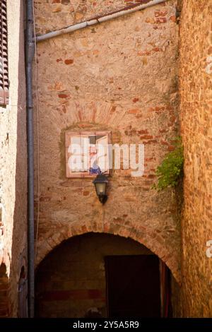 Casole d'elsa, borgo fortificato medievale vicino a Siena, Toscana Italia Foto Stock