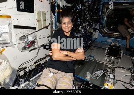 Stazione spaziale Internazionale, orbita terrestre. 17 settembre 2024. Expedition 71 ingegnere di volo e astronauta della NASA Suni Williams all'interno della stazione spaziale Internazionale, 17 settembre 2024, a Earth Orbit. Credito: Astronaut provided/NASA Photo/Alamy Live News Foto Stock