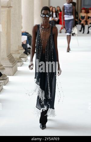 Milano, Italia. 20 settembre 2024. SPORTMAX Runway Primavera/Estate 2025 durante la settimana della moda di Milano del 2024 settembre - Milano, Italia 20/09/2024 credito: dpa/Alamy Live News Foto Stock