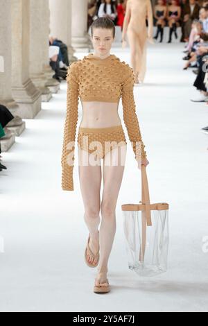 Milano, Italia. 20 settembre 2024. SPORTMAX Runway Primavera/Estate 2025 durante la settimana della moda di Milano del 2024 settembre - Milano, Italia 20/09/2024 credito: dpa/Alamy Live News Foto Stock