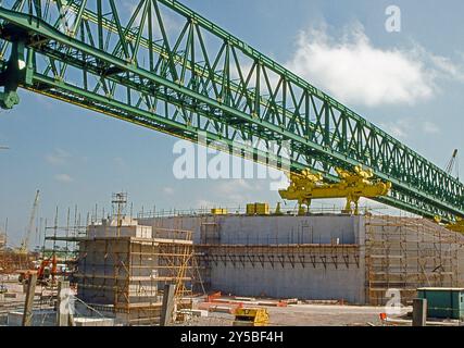 Il gantry di sollevamento viadotto è pronto per il lavoro Foto Stock