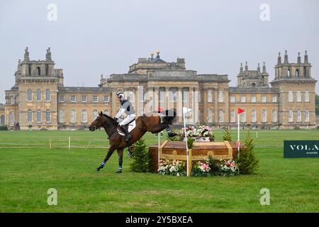 Il Gubby Leech della Gran Bretagna danneggia Van Berkenbroek Z durante i Blenheim Palace Horse Trials a Blenheim Palace, Oxfordshire. Data foto: Sabato 21 settembre 2024. Foto Stock