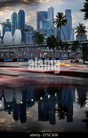 Singapore. 21 settembre 2024. 14 ALONSO Fernando (spa), Aston Martin F1 Team AMR24, azione durante la Formula 1 Singapore Grand Prix 2024, 18° round del Campionato del mondo di Formula 1 2024 dal 20 al 22 settembre 2024 sul Marina Bay Circuit, a Singapore, Singapore Foto Stock