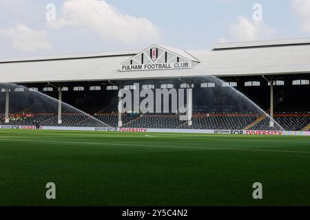 Londra, Regno Unito. 21 settembre 2024. Vista generale all'interno dello stadio davanti al Fulham FC vs Newcastle United FC English Premier League match al Craven Cottage, Londra, Inghilterra, Regno Unito il 21 settembre 2024 Credit: Every Second Media/Alamy Live News Foto Stock
