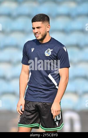 Ruel Sotiriou (10 Bristol Rovers) si scalda durante la partita di Sky Bet League 1 tra Peterborough e Bristol Rovers a London Road, Peterborough, sabato 21 settembre 2024. (Foto: Kevin Hodgson | mi News) crediti: MI News & Sport /Alamy Live News Foto Stock