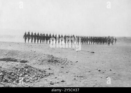 WWI 1916 North West Frontier, India britannica. Giri in manovra, Nowshera Foto Stock