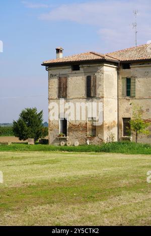 Vecchio edificio situato vicino a godo e Lamone (Emilia Romagna). Intorno al 1600, le famiglie Baracca e Spreti Foto Stock