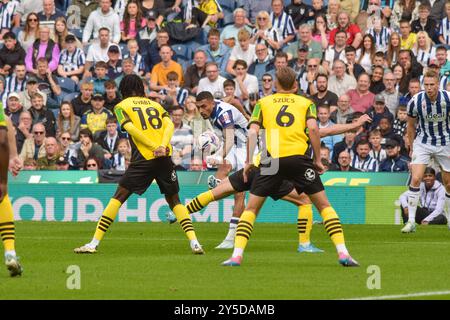 Birmingham, Regno Unito. 21 settembre 2024. L'attaccante del West Bromwich Albion Karlan Grant (18) ha un'opportunità durante la partita del West Bromwich Albion FC contro Plymouth Argyle FC Sky BET EFL Championship all'Hawthorns, West Bromwich, Birmingham, Inghilterra, Regno Unito il 21 settembre 2024 Credit: Every Second Media/Alamy Live News Foto Stock