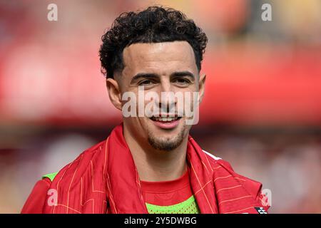 Liverpool, Regno Unito. 21 settembre 2024. Curtis Jones di Liverpool sorride tutti davanti alla partita di Premier League Liverpool vs Bournemouth ad Anfield, Liverpool, Regno Unito, 21 settembre 2024 (foto di Cody Froggatt/News Images) a Liverpool, Regno Unito, il 21 settembre 2024. (Foto di Cody Froggatt/News Images/Sipa USA) credito: SIPA USA/Alamy Live News Foto Stock