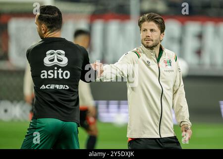 Nijmegen, Paesi Bassi. 21 settembre 2024. NIJMEGEN, PAESI BASSI - 21 SETTEMBRE: Lasse Schöne del NEC Nijmegen si scalda durante un incontro olandese Eredivisie tra NEC Nijmegen e Heracles Almelo a Goffertstadion il 21 settembre 2024 a Nijmegen, Paesi Bassi. (Foto di Broer van den Boom/Orange Pictures) credito: Orange Pics BV/Alamy Live News Foto Stock