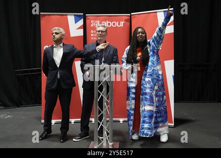 (Sinistra-destra) Sadiq Khan, primo ministro Sir Keir Starmer e Dawn Butler, deputato per Brent East, a un ricevimento durante la Conferenza del Partito Laburista a Liverpool. Data foto: Sabato 21 settembre 2024. Foto Stock