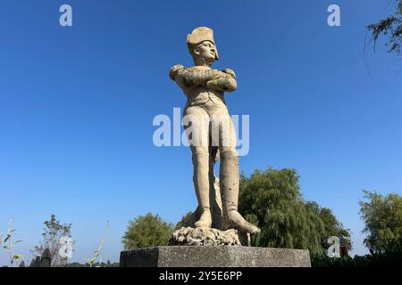 Die Gedenkstätte auf dem Gebiet der belgischen Gemeinde Braine-lAlleud erinnert an die Schlacht von Waterloo im Ju ni 1815. Büste von Napoleon Bonaparte, Kaiser Napoleon I. Waterloo *** il memoriale sul territorio del comune belga di Braine lAlleud commemora la battaglia di Waterloo nel giugno 1815 Busto di Napoleone Bonaparte, imperatore Napoleone i Waterloo Foto Stock