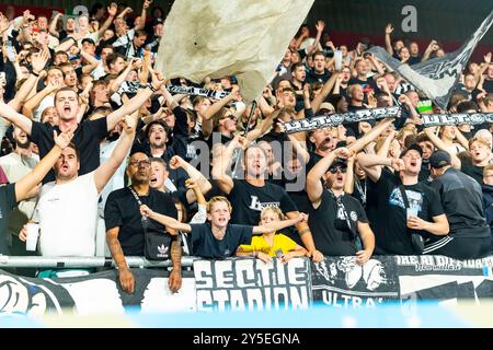 Nijmegen, Paesi Bassi. 21 settembre 2024. NIJMEGEN, Stadium de Goffert, 21-09-2024, stagione 2024/2025, Eredivisie olandese calcio durante la partita NEC - Heracles Heracles tifosi crediti: Pro Shots/Alamy Live News Foto Stock