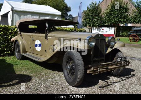 Beesd, Paesi Bassi - 13 settembre 2024: Una classica Lancia Dilambda del 1928 Foto Stock