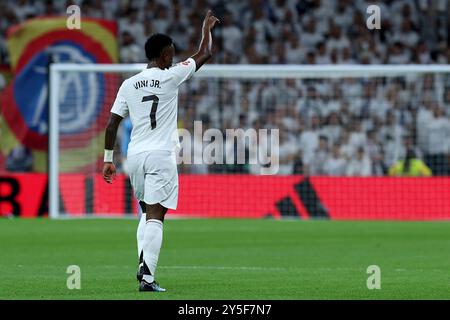 Madrid, spagnolo. 21 settembre 2024. Madrid, Spagna; 21/09/2024.- Vinicius Jr. Segna gol. Real Madrid vs Espanyol 6° giorno della Lega calcistica spagnola tenutasi allo stadio Santiago Bernabéu nella capitale del Regno di Spagna. Il Real Madrid batte l'Espanyol 4-1 con gol di Dani Carvajal, Rodrygo Goes, Vinícius Júnior e Kylian Mbappé crediti: Juan Carlos Rojas/dpa/Alamy Live News Foto Stock
