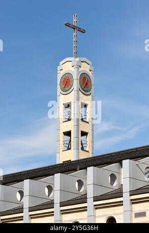 La cattedrale cattolica di St Campanile di Giuseppe dettagli architettonici a Sofia Bulgaria, Europa orientale, Balcani, UE Foto Stock