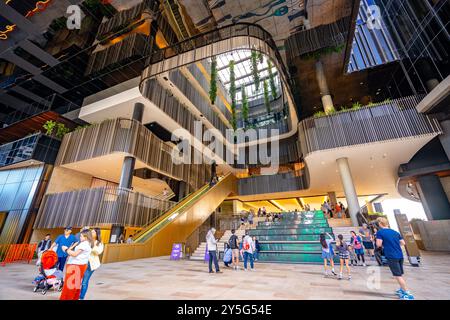 Brisbane, QLD, Australia - ingresso grande al casinò New Queen's Wharf Tower Star Foto Stock