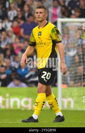 Birmingham, Regno Unito. 21 settembre 2024. Il centrocampista del Plymouth Argyle Adam Randell (20) durante la partita del West Bromwich Albion FC contro Plymouth Argyle FC Sky BET EFL Championship all'Hawthorns, West Bromwich, Birmingham, Inghilterra, Regno Unito il 21 settembre 2024 Credit: Every Second Media/Alamy Live News Foto Stock