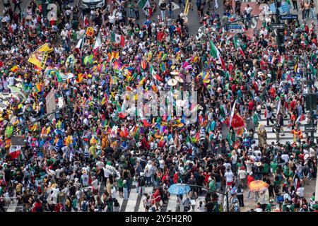 La sfilata del Mexican Independence Day è una celebrazione annuale lungo Madison Avenue a Manhattan, 2024, New York City, Stati Uniti Foto Stock