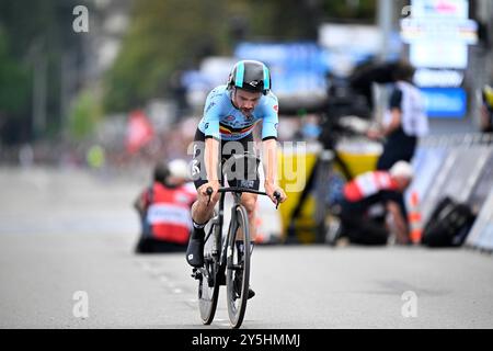 Zurigo, Svizzera. 22 settembre 2024. Il belga Victor Campenaerts nella foto al traguardo della gara individuale maschile di cronometro ai Campionati del mondo di ciclismo su strada e strada UCI 2024, domenica 22 settembre 2024, a Zurigo, Svizzera. I Mondi si svolgono dal 21 al 29 settembre. BELGA PHOTO JASPER JACOBS credito: Belga News Agency/Alamy Live News Foto Stock