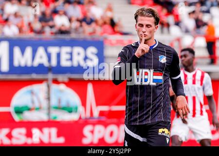 OSS, 22-09-2024 , Frans Heesen Stadium , football, Keukenkampioen divisie , stagione 2024 / 2025 , il giocatore dell'FC Eindhoven Boris van Schuppen segna il 0-1 durante la partita TOP Oss - FC Eindhoven Foto Stock