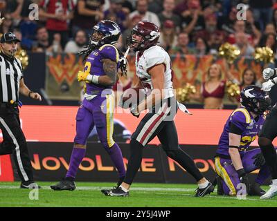 Tim Sauerland (Rhein Fire #85), Vienna Vikings vs. Rhein Fire, American Football, European League of Football, finale, Saison 2024, 22.09.2024, foto: EIBNER/Florian Schust Foto Stock