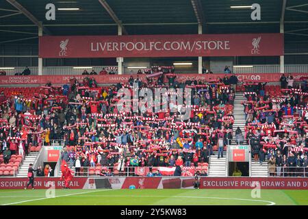 St Helens, Regno Unito. Domenica 22 settembre 2024, Barclays Women's Super League: Liverpool vs Leicester City al St Helens Stadium. I tifosi del Liverpool hanno con sé la sciarpa, poiché non potrai mai camminare da soli prima del calcio d'inizio. Credito James Giblin/Alamy Live News. Foto Stock