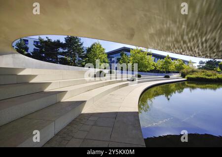 Vista dal Padiglione Porsche in Autostadt, Volkswagen AG, Wolfsburg, bassa Sassonia, Germania, Europa Foto Stock