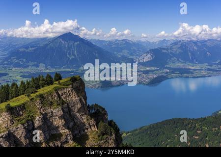 Vista dal Niederhorn sul lago Thun in Svizzera Foto Stock