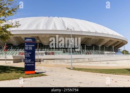 Lo State Farm Center è un'arena presso l'Università di Illinis che ospita le squadre di pallacanestro e di wrestling Fighting Illini. Foto Stock