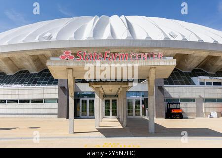 Lo State Farm Center è un'arena presso l'Università di Illinis che ospita le squadre di pallacanestro e di wrestling Fighting Illini. Foto Stock